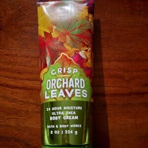 Bath & Body Works Orchard Leaves Body Cream - Green and Gold